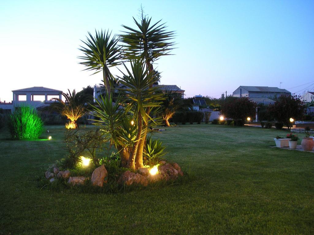 Eleftheria And Apartment *